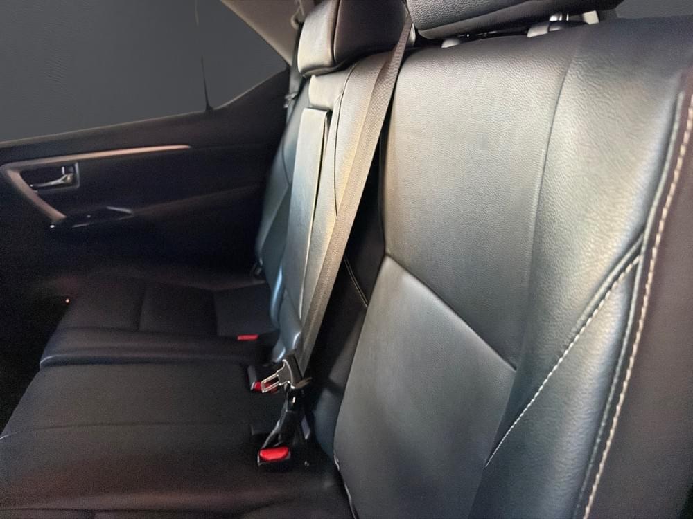 Toyota Fortuner 2.4 Gd-6 Rb 6At