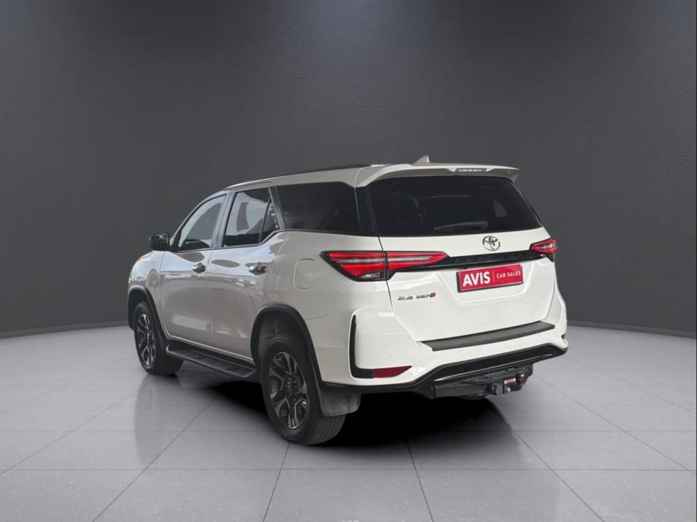 Toyota Fortuner 2.4 Gd-6 Rb 6At