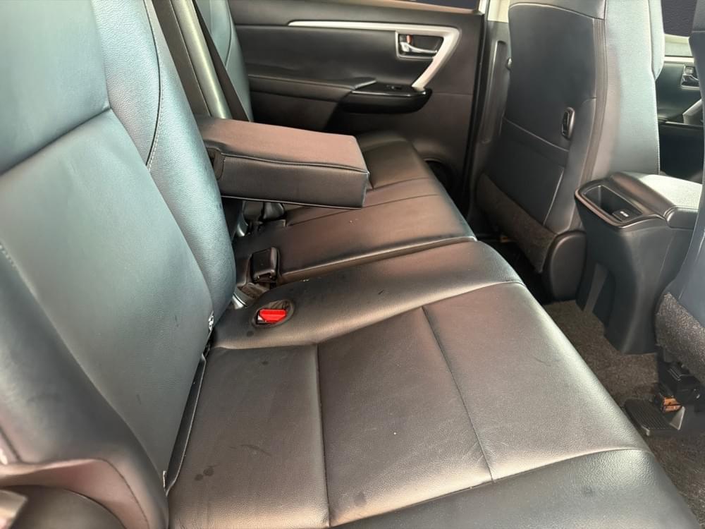 Toyota Fortuner 2.4 Gd-6 Rb 6At