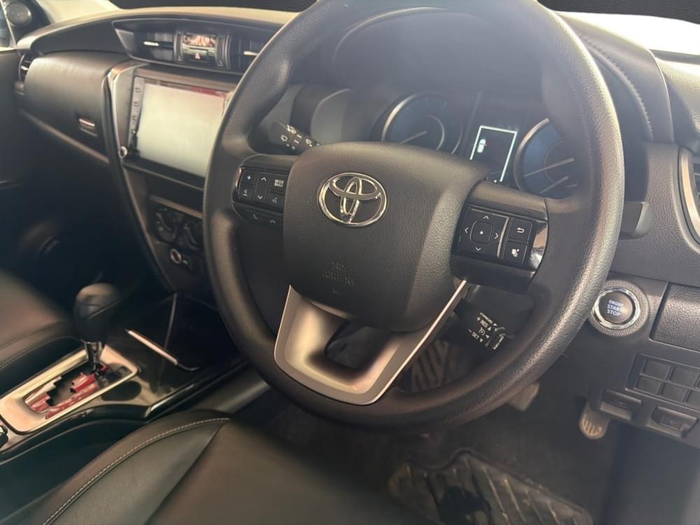 Toyota Fortuner 2.4 Gd-6 Rb At