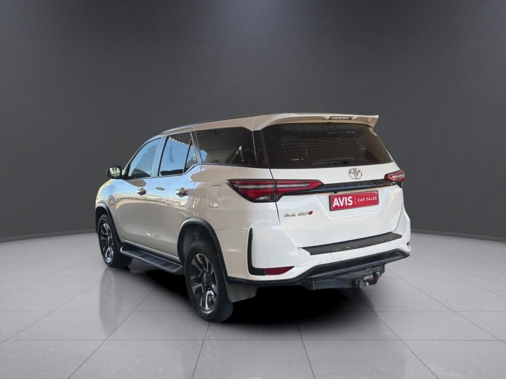 Toyota Fortuner 2.4 Gd-6 Rb 6At