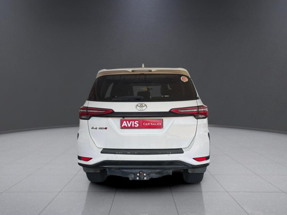 Toyota Fortuner 2.4 Gd-6 Rb 6At