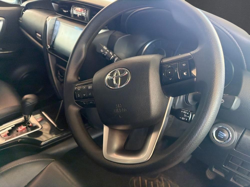 Toyota Fortuner 2.4 Gd-6 Rb 6At
