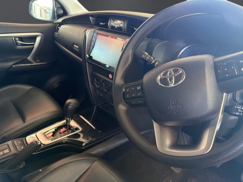 Toyota Fortuner 2.4 Gd-6 Rb 6At