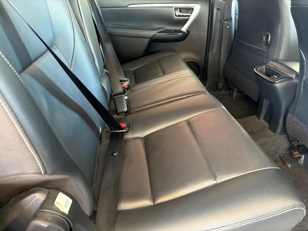 Toyota Fortuner 2.4 Gd-6 Rb 6At