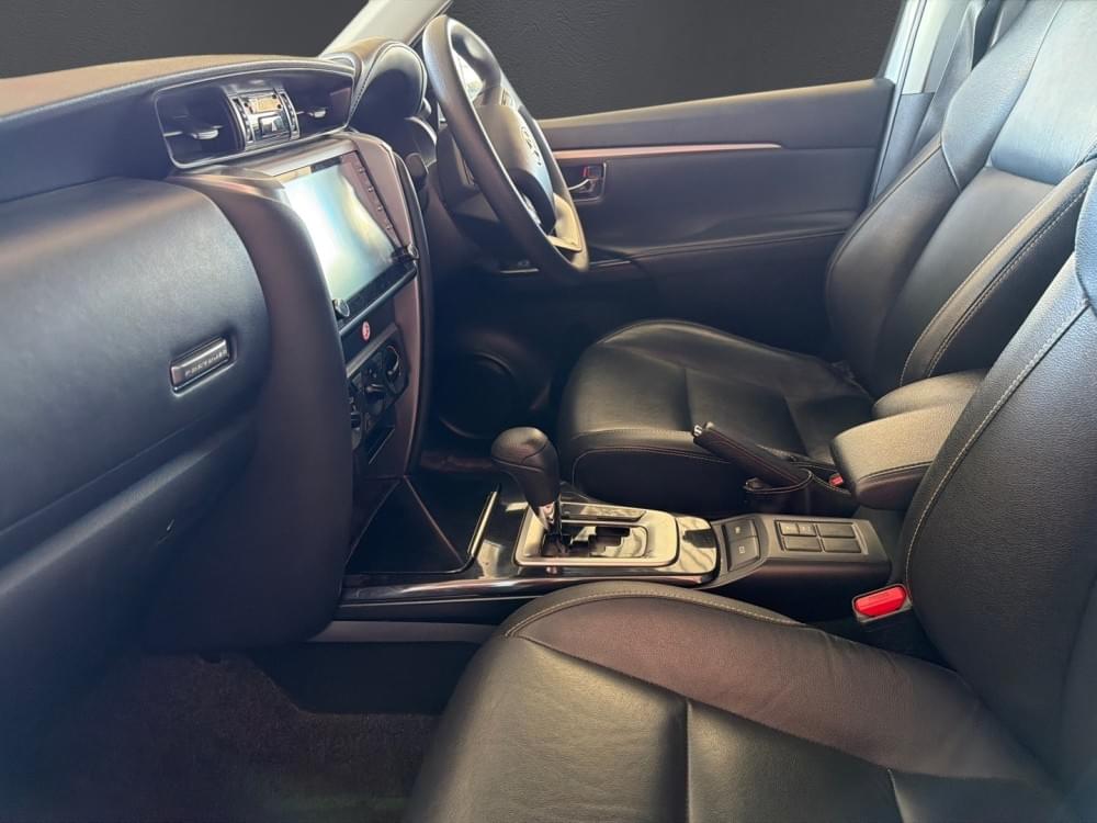 Toyota Fortuner 2.4 Gd-6 Rb 6At