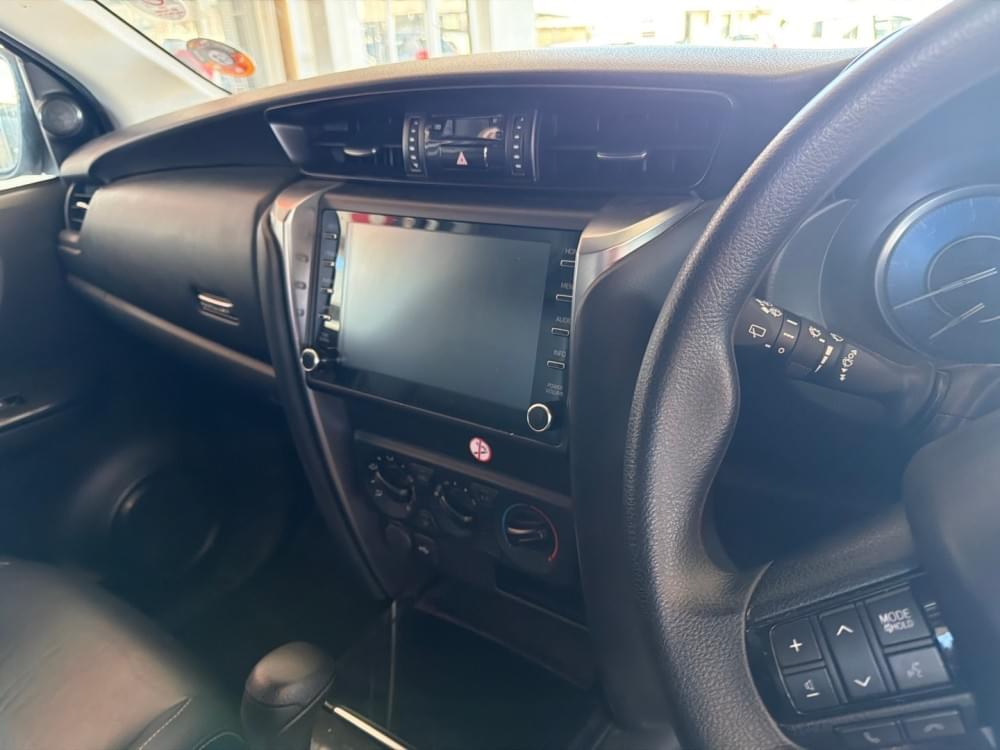 Toyota Fortuner 2.4 Gd-6 Rb 6At