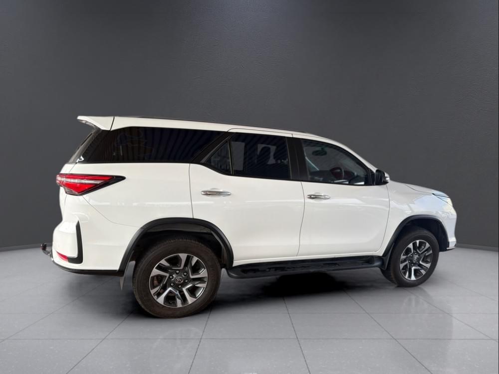 Toyota Fortuner 2.4 Gd-6 Rb 6At