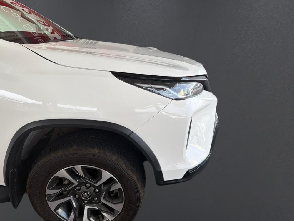 Toyota Fortuner 2.4 Gd-6 Rb 6At