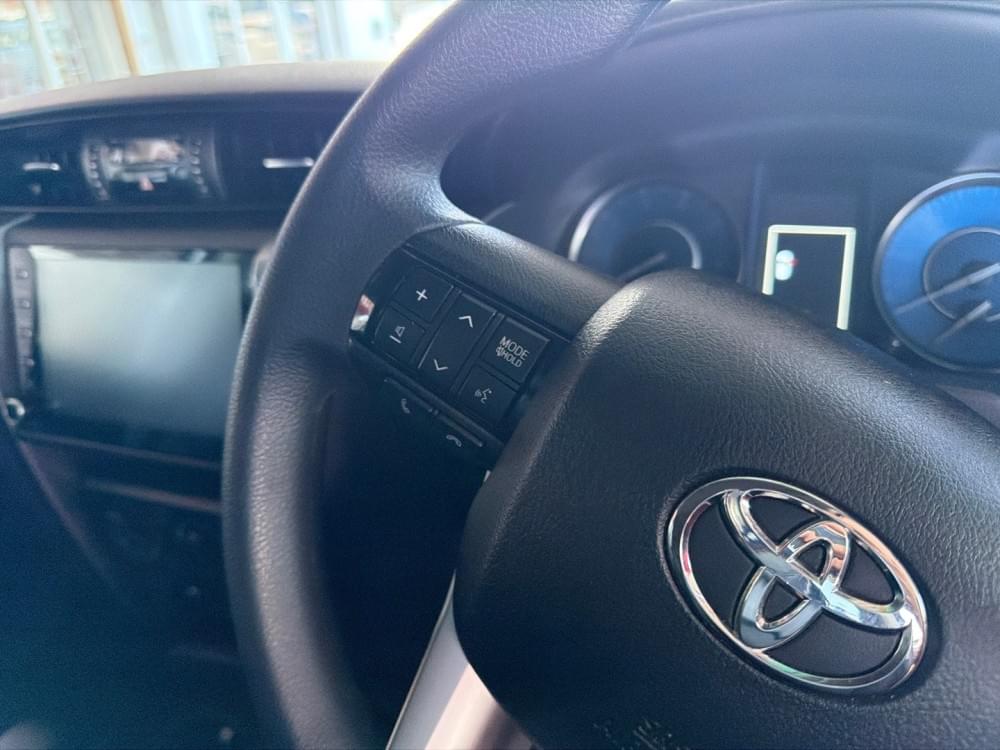 Toyota Fortuner 2.4 Gd-6 Rb At