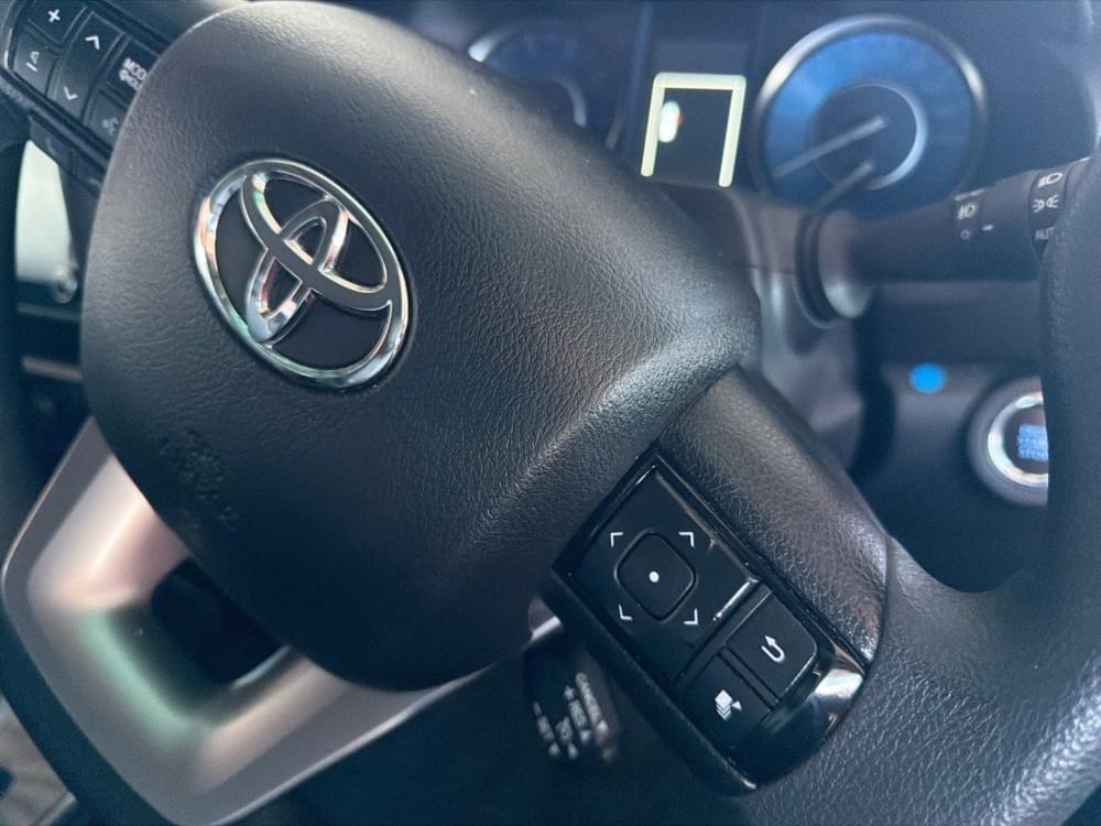 Toyota Fortuner 2.4 Gd-6 Rb At