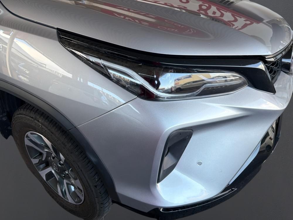 Toyota Fortuner 2.4 Gd-6 Rb At