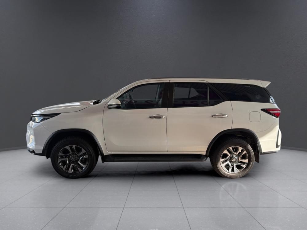 Toyota Fortuner 2.4 Gd-6 Rb 6At