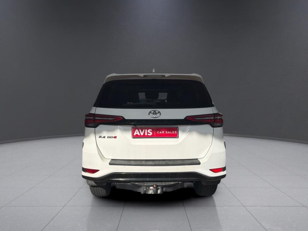 Toyota Fortuner 2.4 Gd-6 Rb 6At