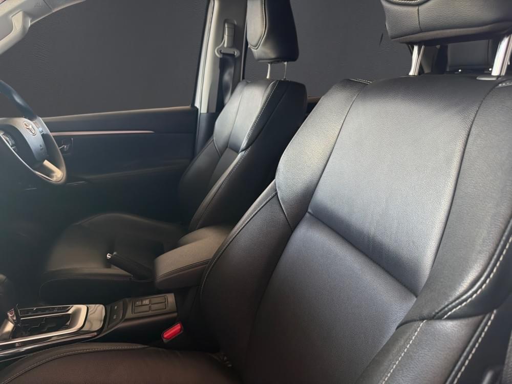 Toyota Fortuner 2.4 Gd-6 Rb 6At