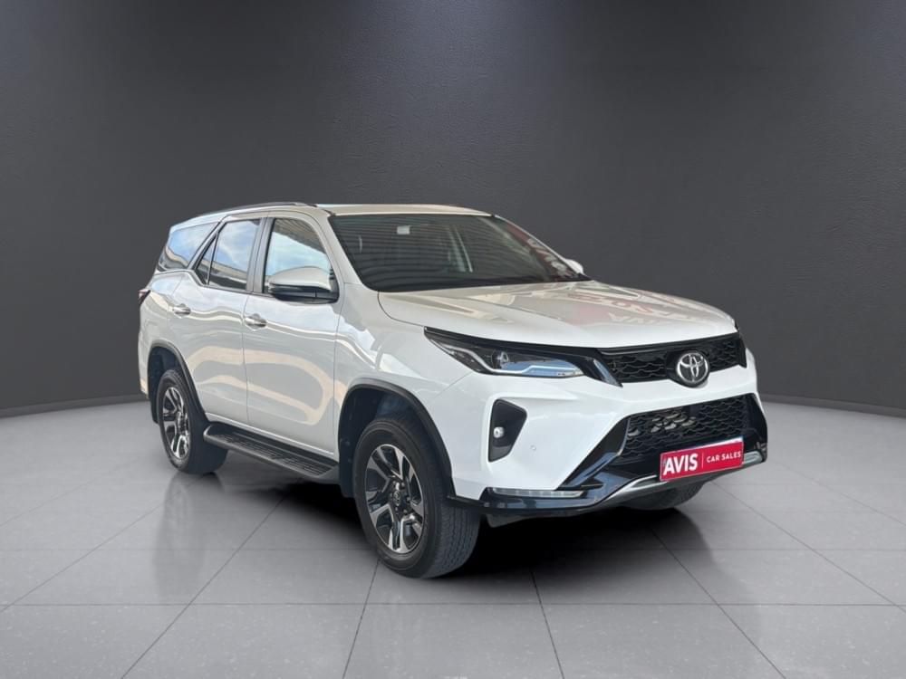 Toyota Fortuner 2.4 Gd-6 Rb At