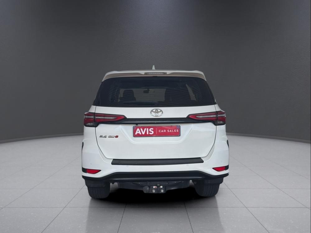 Toyota Fortuner 2.4 Gd-6 Rb At