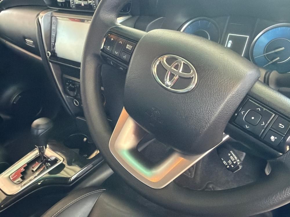 Toyota Fortuner 2.4 Gd-6 Rb At