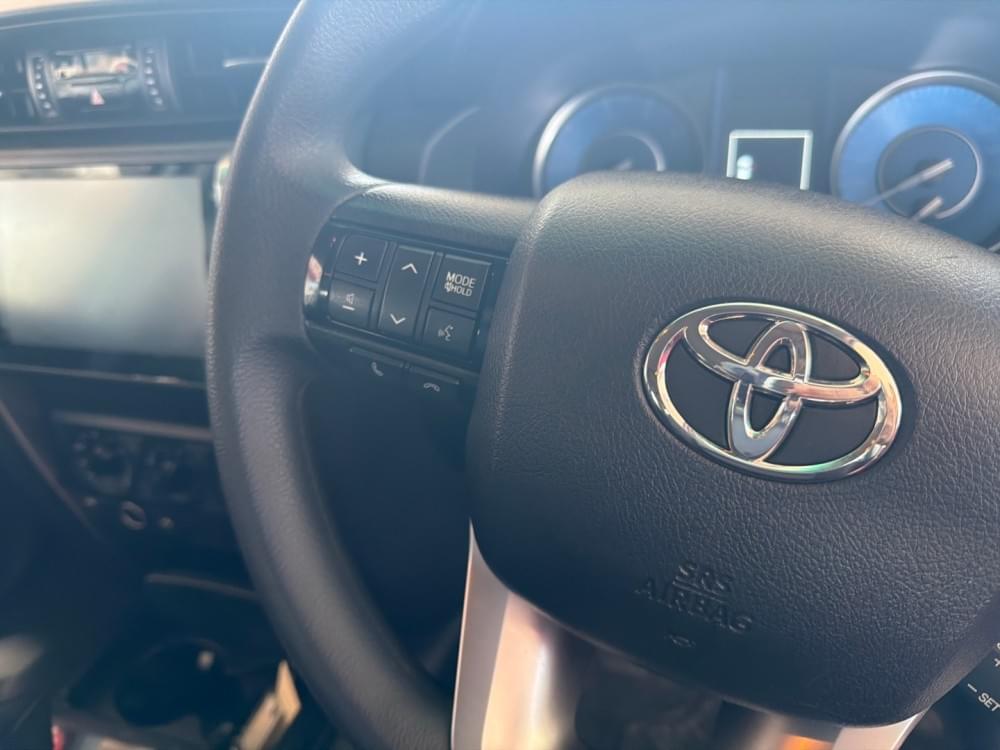Toyota Fortuner 2.4 Gd-6 Rb At