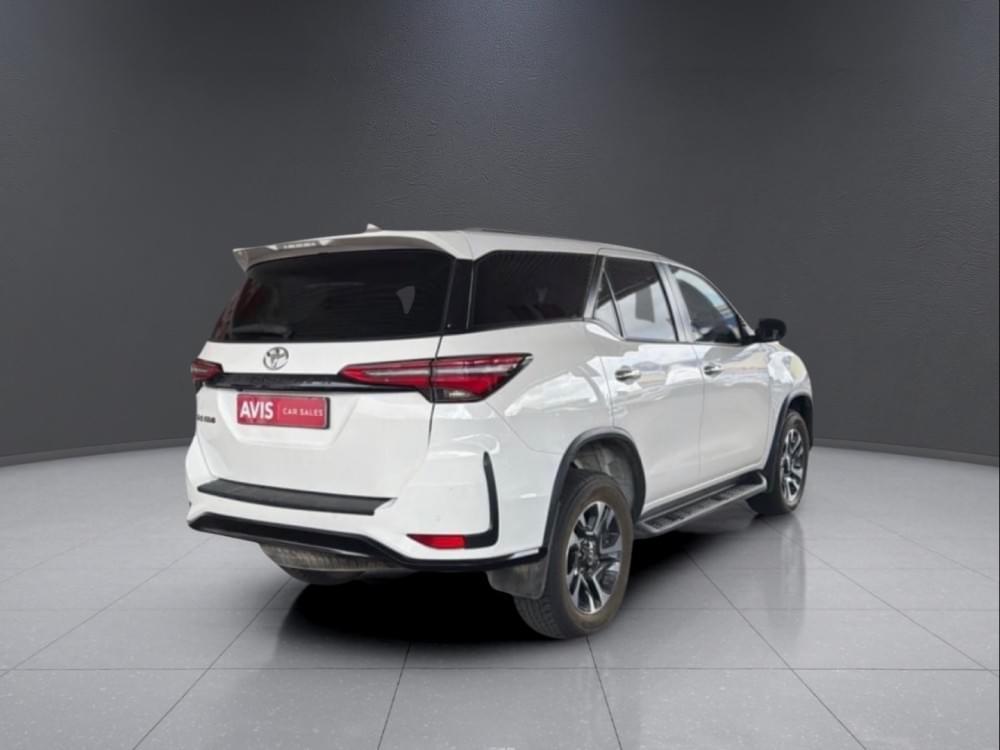 Toyota Fortuner 2.4 Gd-6 Rb At