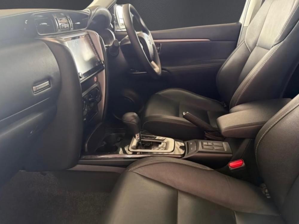 Toyota Fortuner 2.4 Gd-6 Rb At