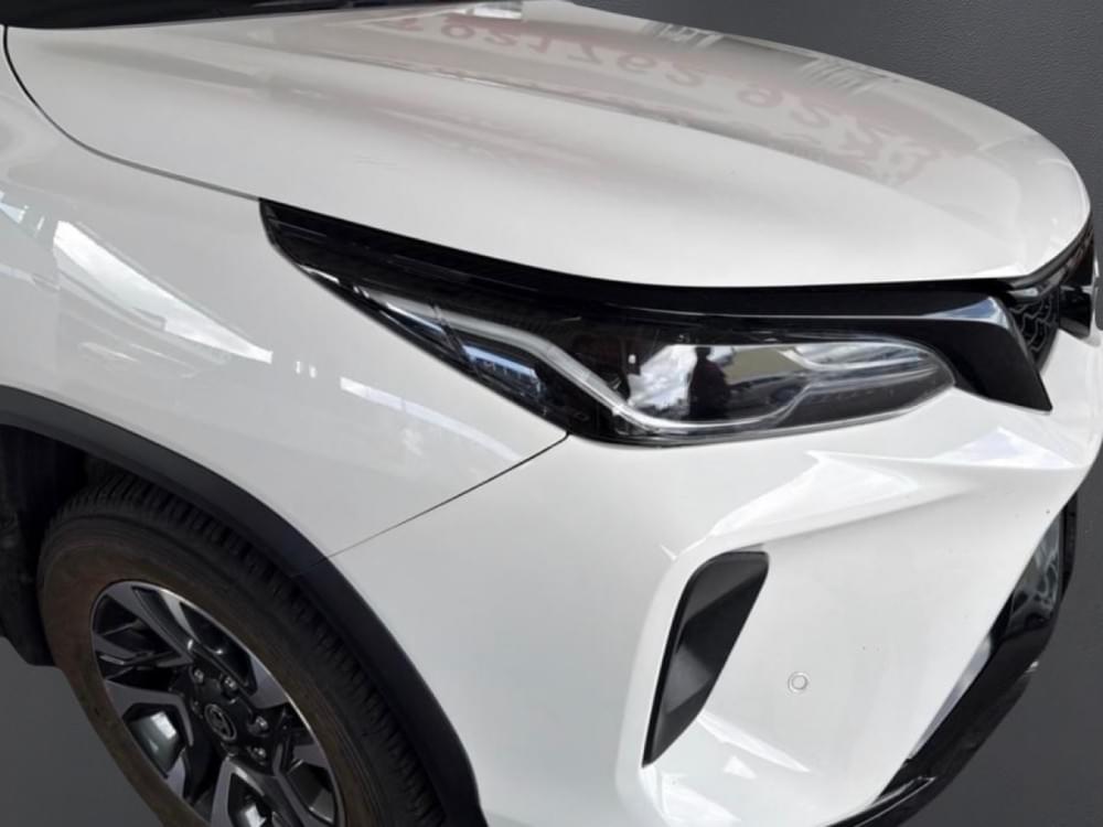 Toyota Fortuner 2.4 Gd-6 Rb At