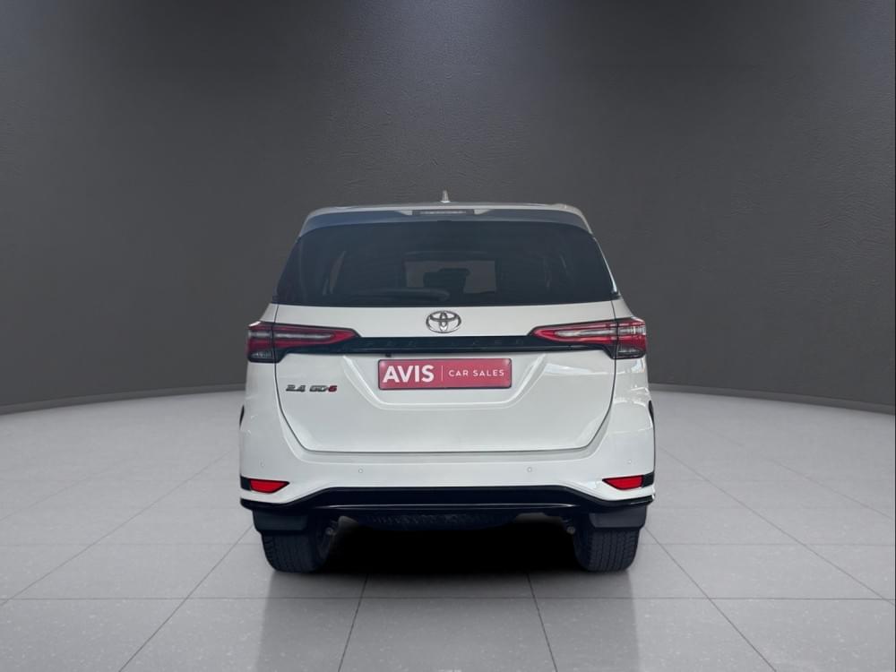 Toyota Fortuner 2.4 Gd-6 Rb 6At