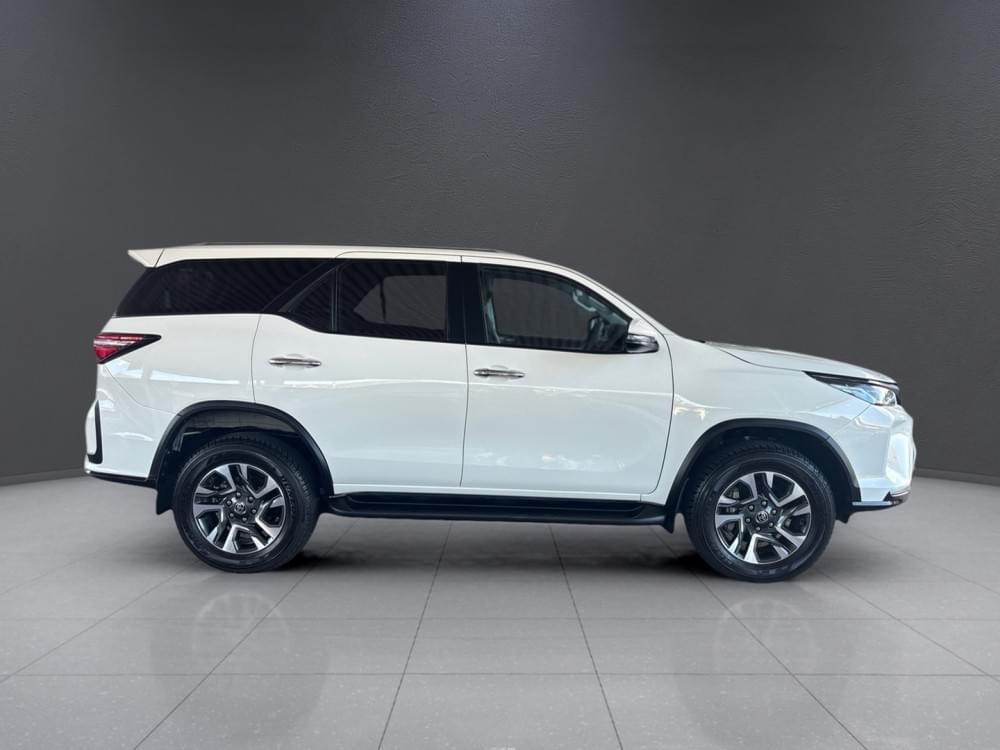 Toyota Fortuner 2.4 Gd-6 Rb 6At