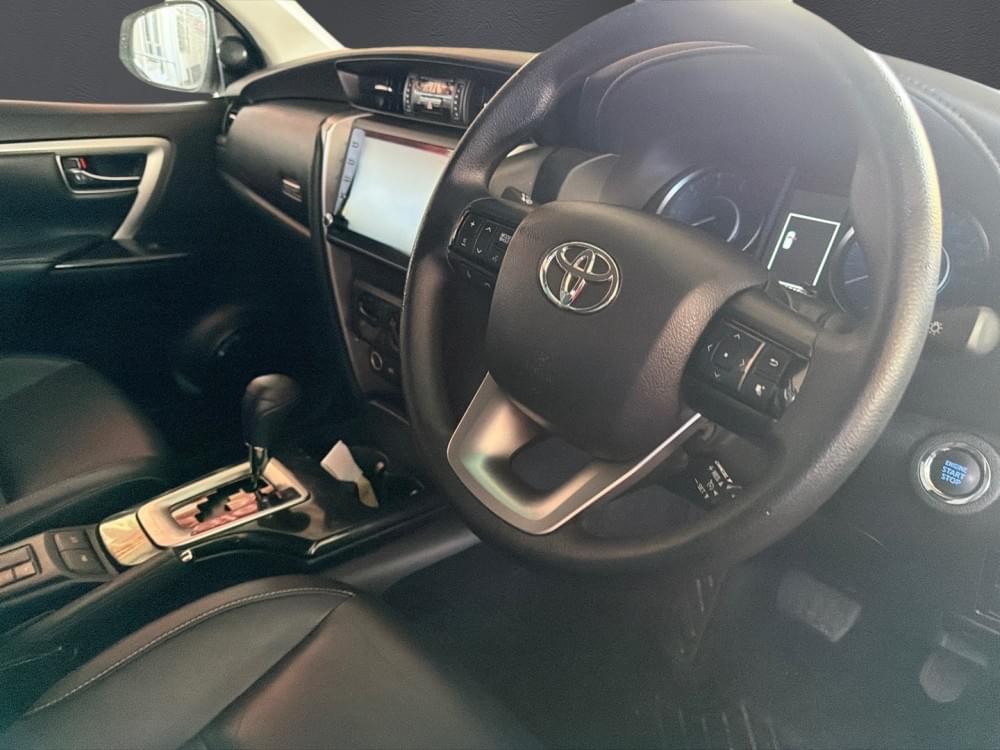 Toyota Fortuner 2.4 Gd-6 Rb 6At