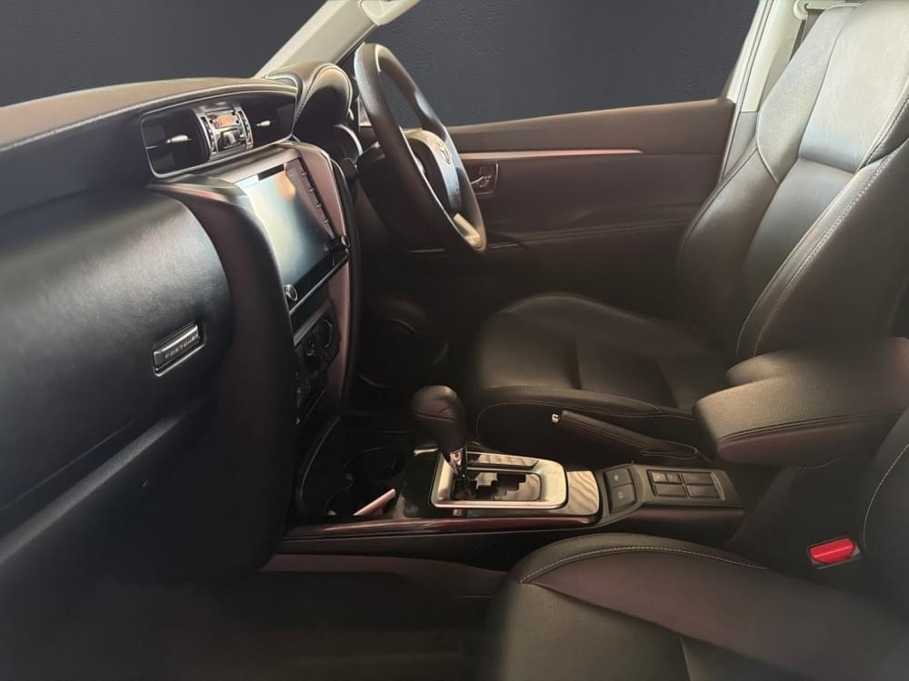 Toyota Fortuner 2.4 Gd-6 Rb 6At