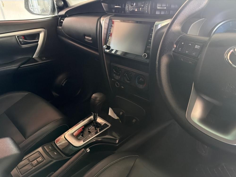 Toyota Fortuner 2.4 Gd-6 Rb 6At