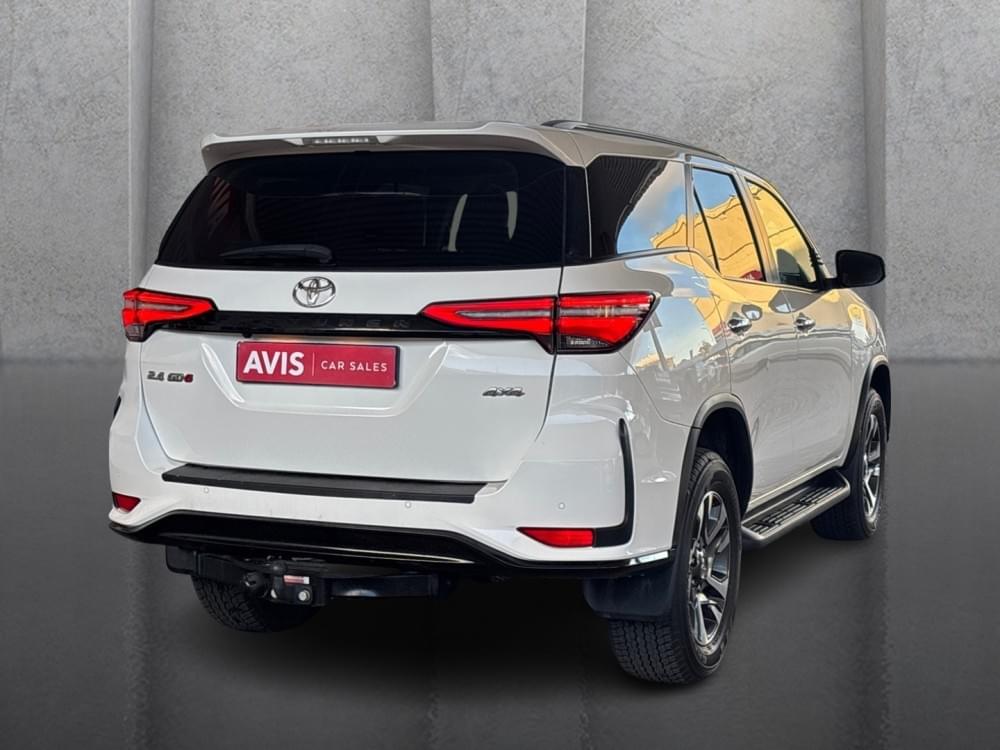 Toyota Fortuner 2.4 Gd-6 4X4 At
