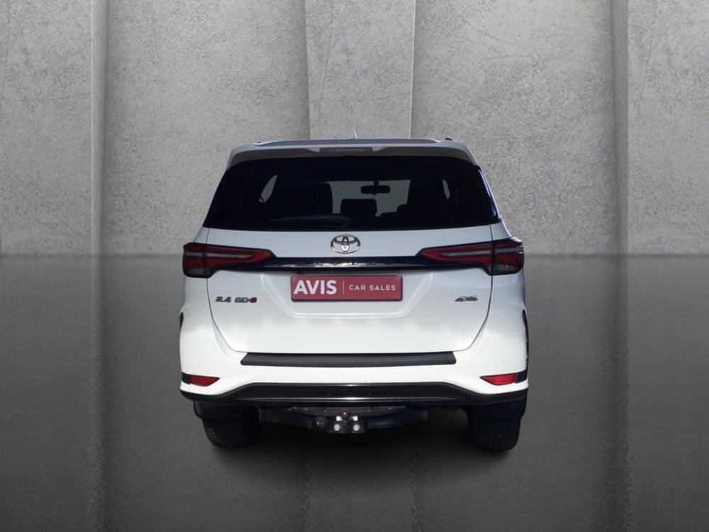 Toyota Fortuner 2.4 Gd-6 4X4 At