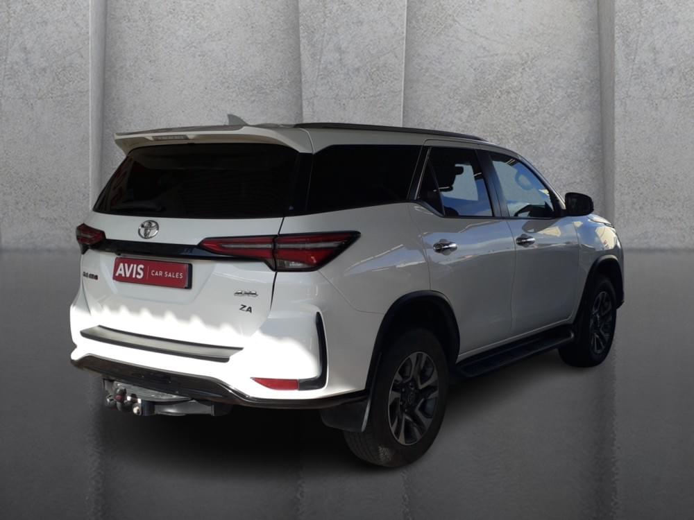 Toyota Fortuner 2.4 Gd-6 4X4 At
