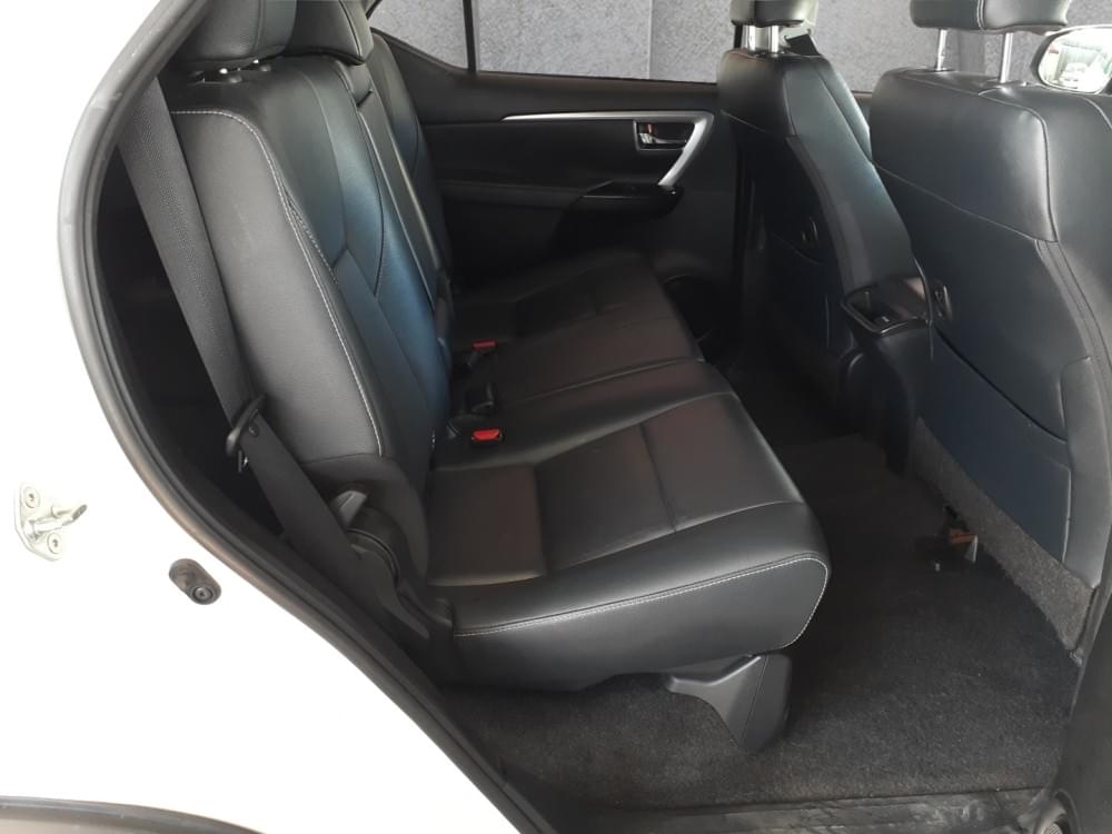 Toyota Fortuner 2.4 Gd-6 4X4 At