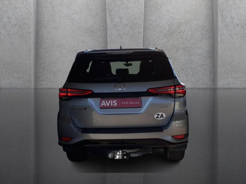 Toyota Fortuner 2.4 Gd-6 4X4 At
