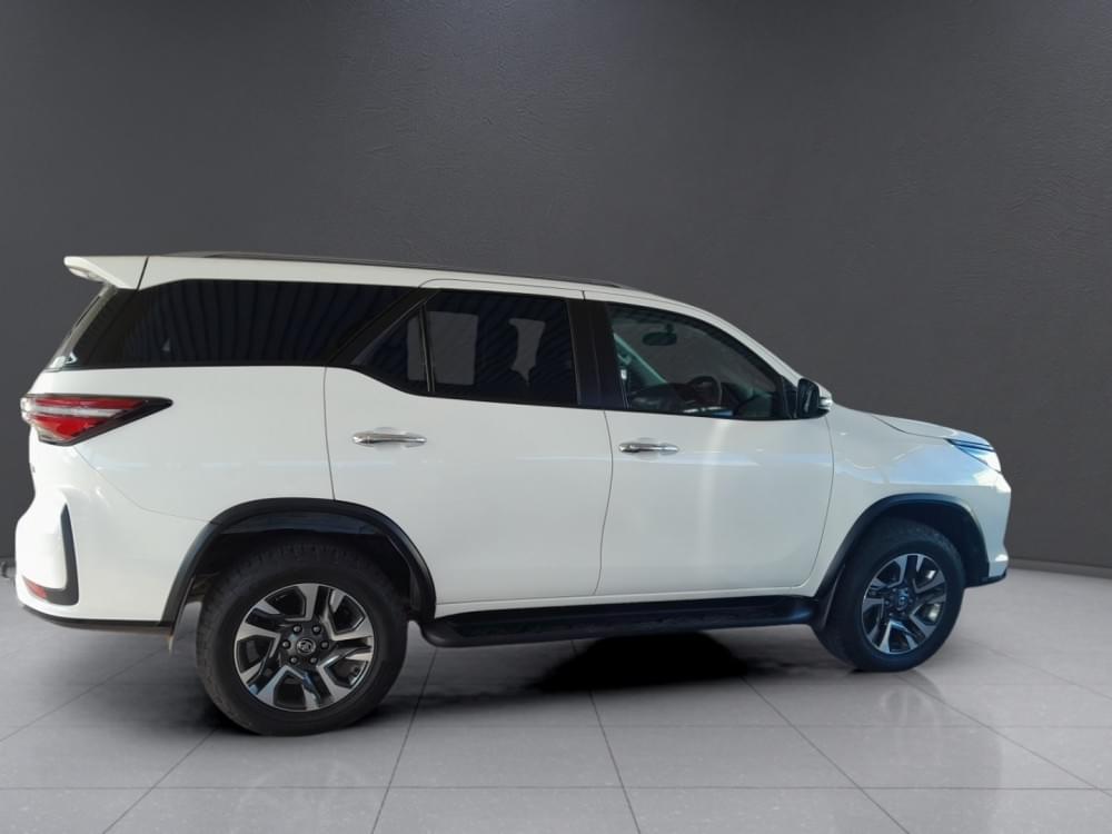 Toyota N/A 2.4 Gd-6 4X4 6At