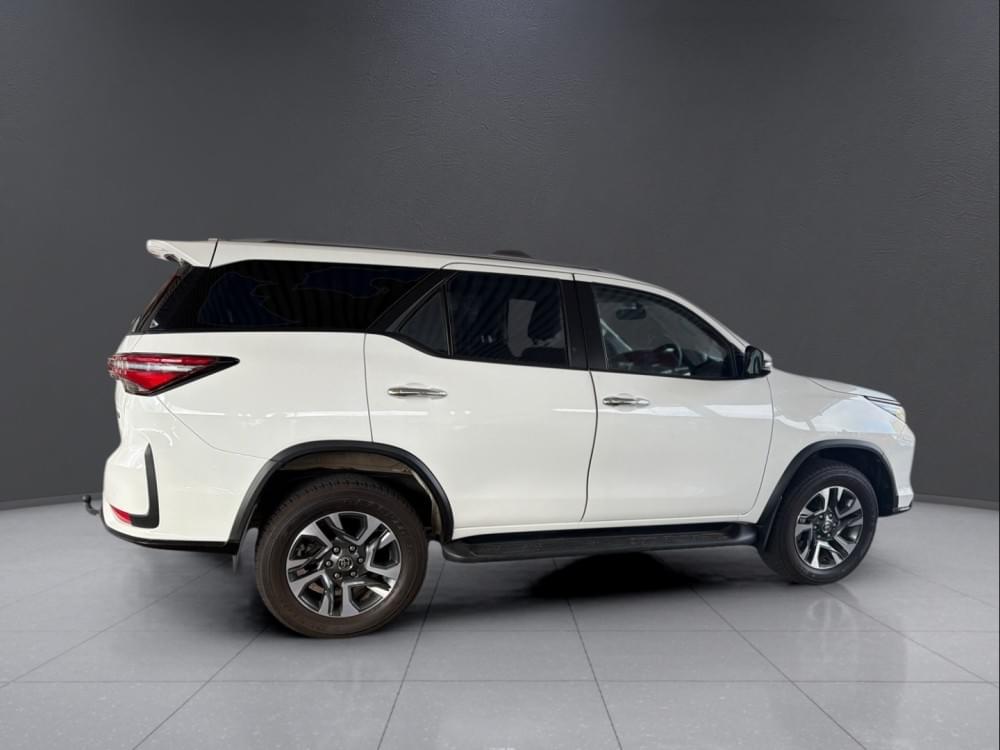 Toyota Fortuner 2.4 Gd-6 4X4 6At