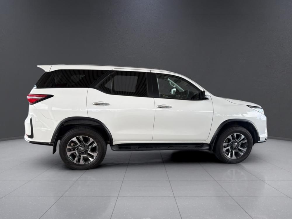 Toyota Fortuner 2.4 Gd-6 4X4 6At