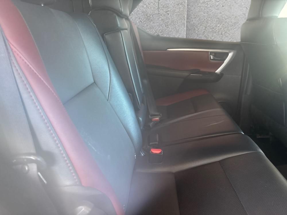 Toyota Fortuner 2.8 Gd-6 Rb At