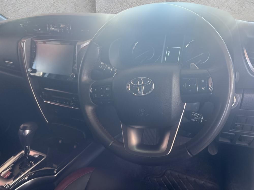 Toyota Fortuner 2.8 Gd-6 Rb At
