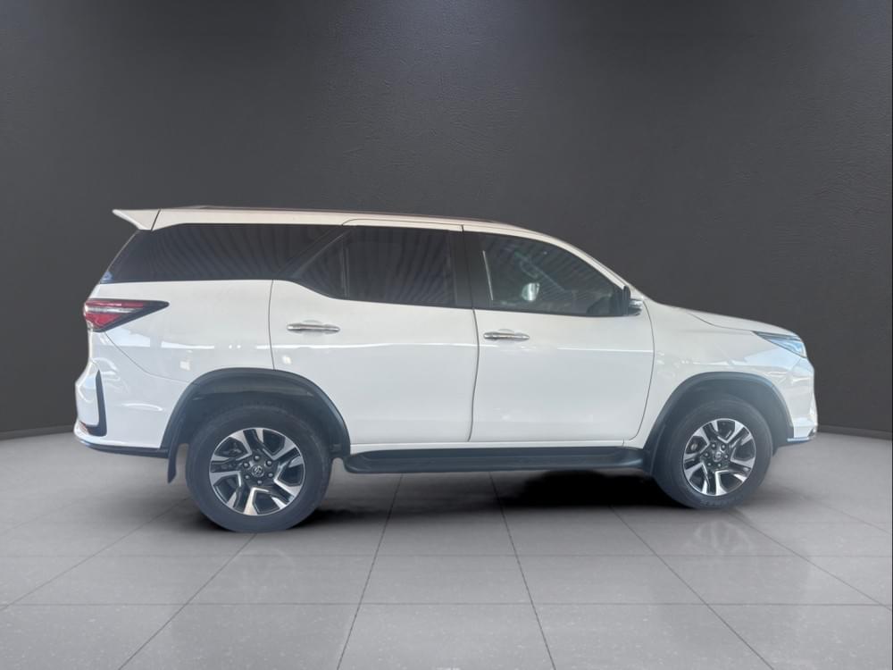 Toyota N/A 2.8 Gd-6 Rb At