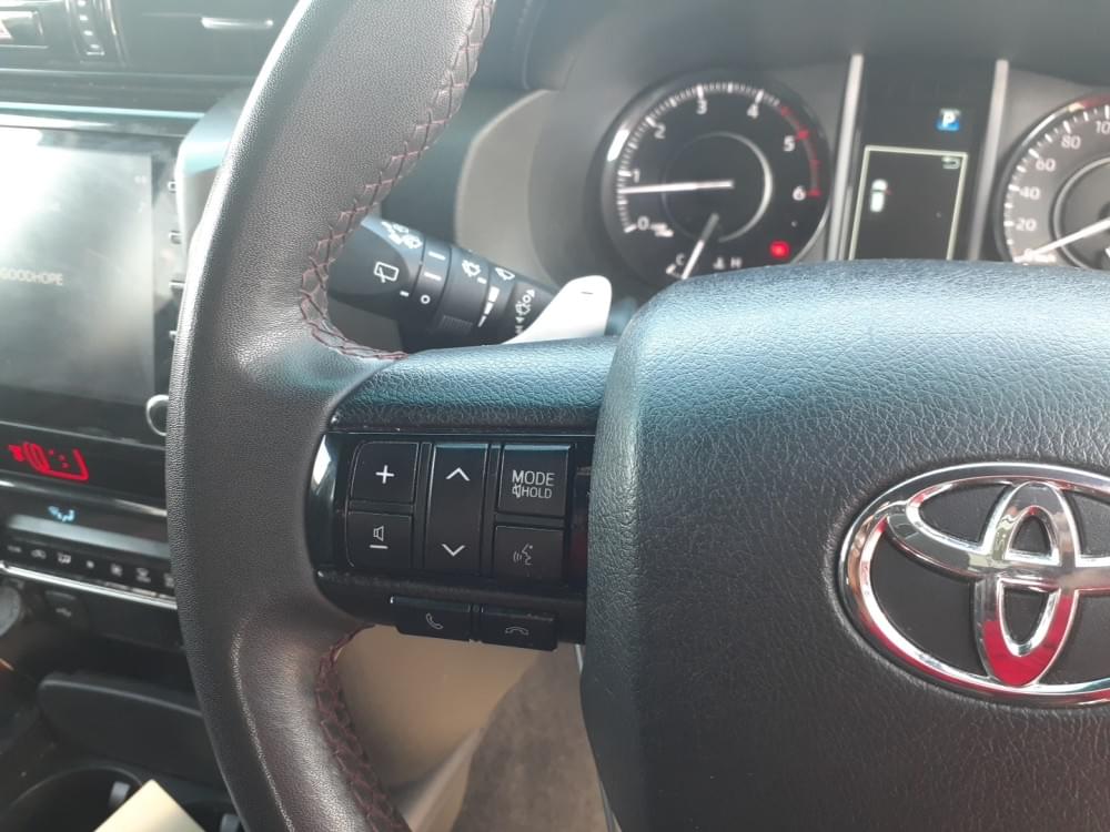 Toyota Fortuner 2.8 Gd-6 Rb At