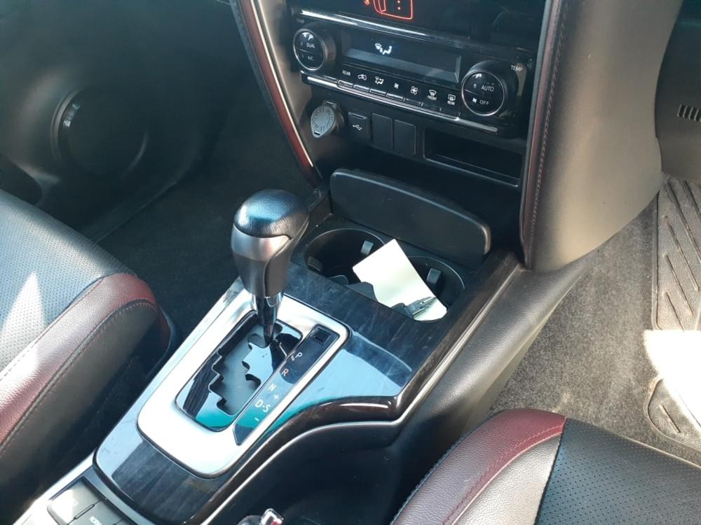 Toyota Fortuner 2.8 Gd-6 Rb At