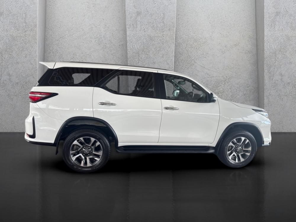 Toyota Fortuner 2.8 Gd-6 Rb At