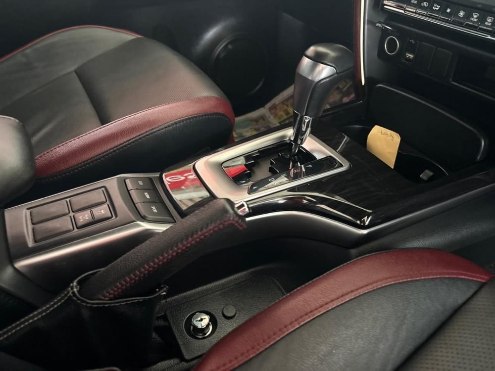 Toyota Fortuner 2.8 Gd-6 Rb At