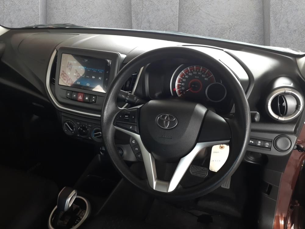 Toyota Vitz 1.0 Xr Amt