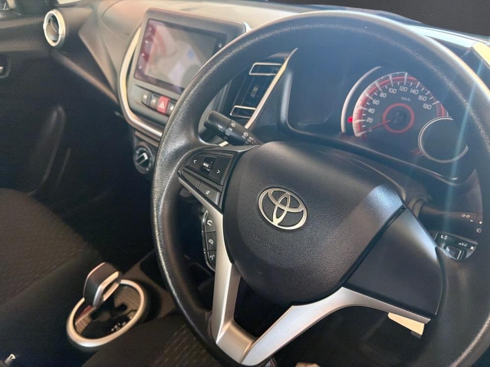 Toyota Vitz 1.0 Xr Amt