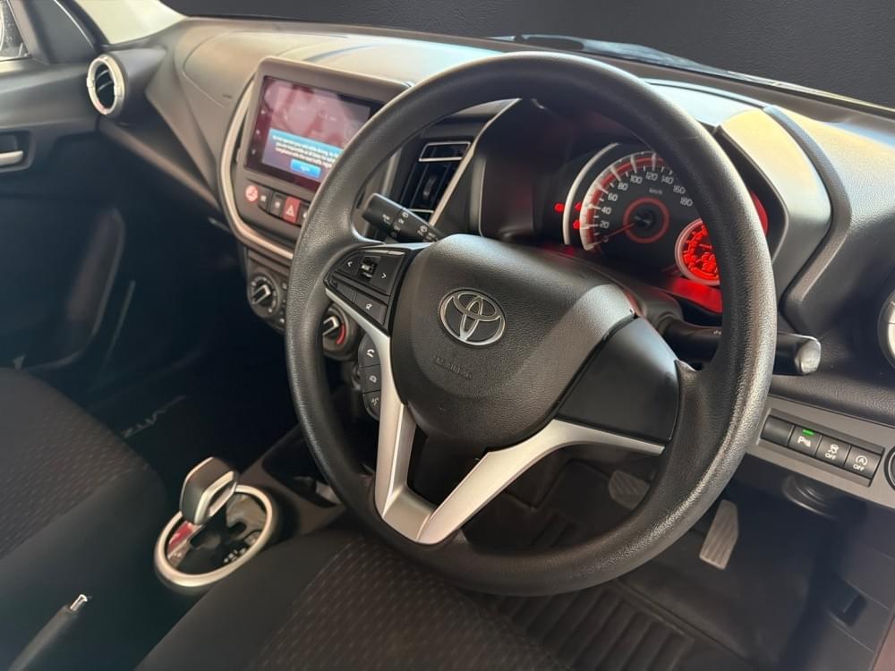 Toyota Vitz 1.0 Xr Amt