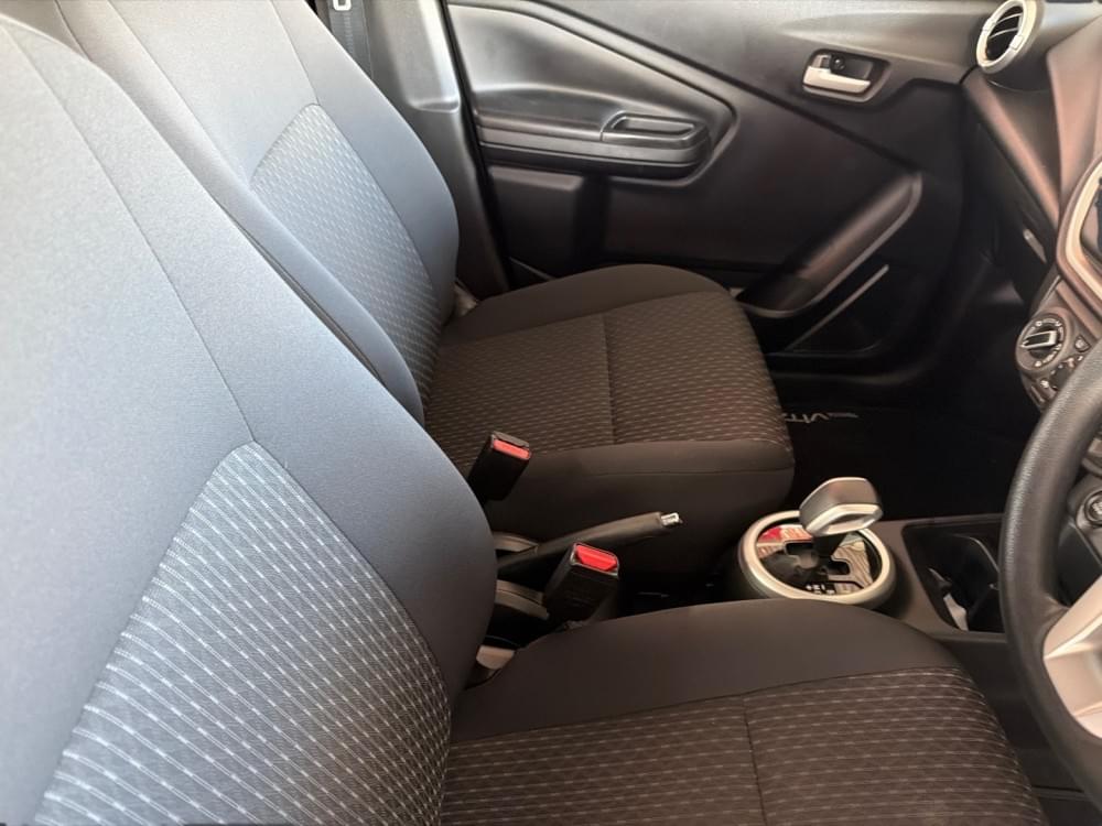 Toyota Vitz 1.0 Xr Amt